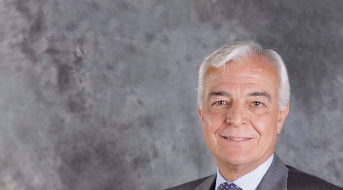 Carlos Gálvez asume la presidencia de EXPO ECOMIN 2022